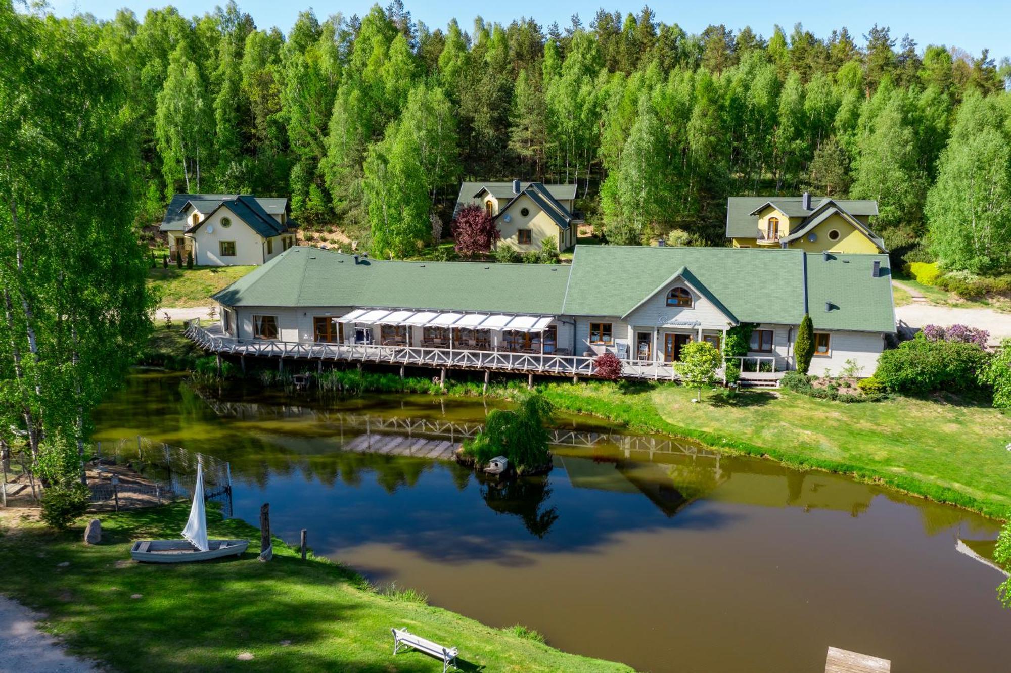 Zielone Wzgorza Битув